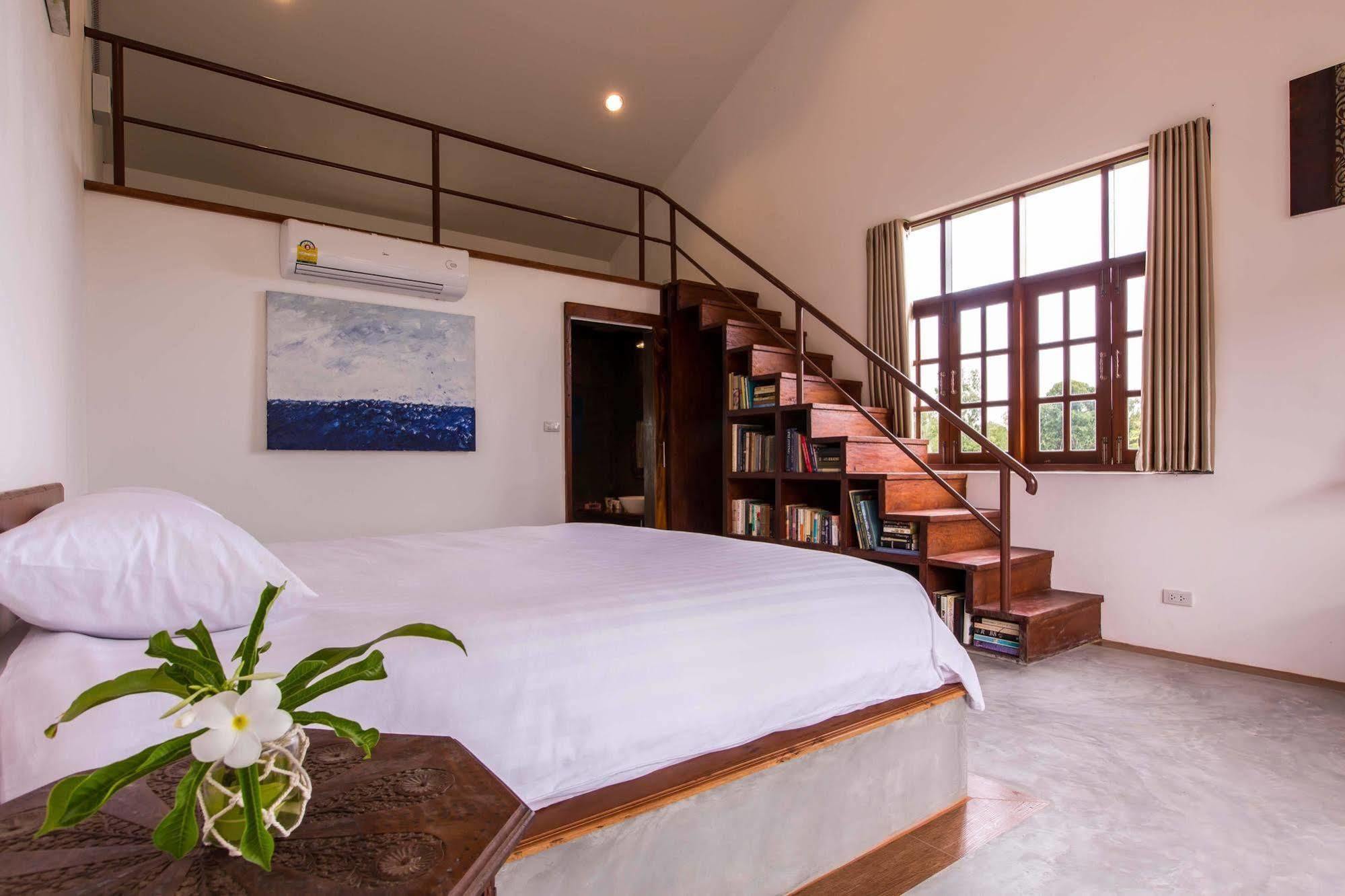 Hotel Tree Roots Retreat à Rayong Extérieur photo