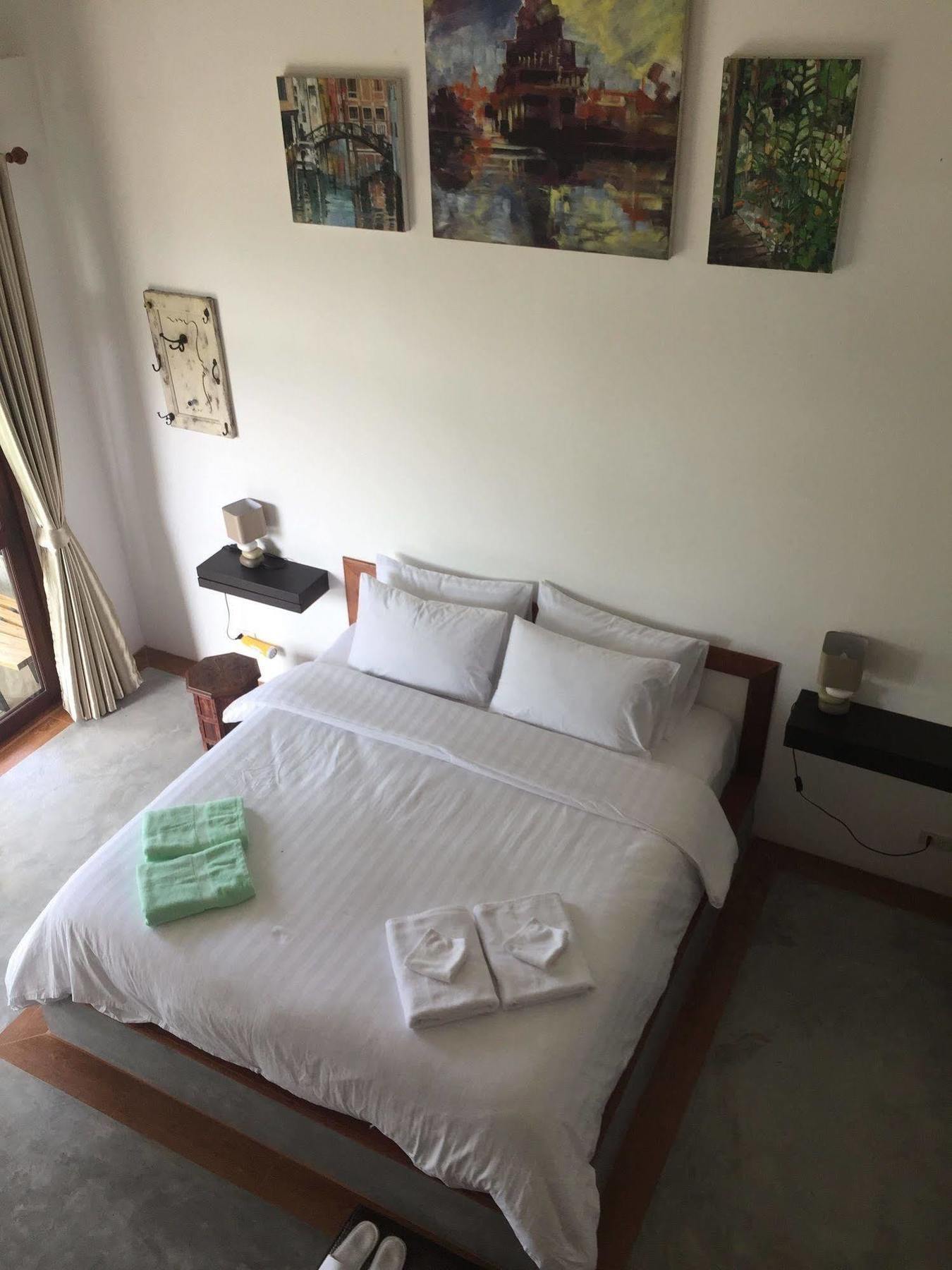 Hotel Tree Roots Retreat à Rayong Extérieur photo